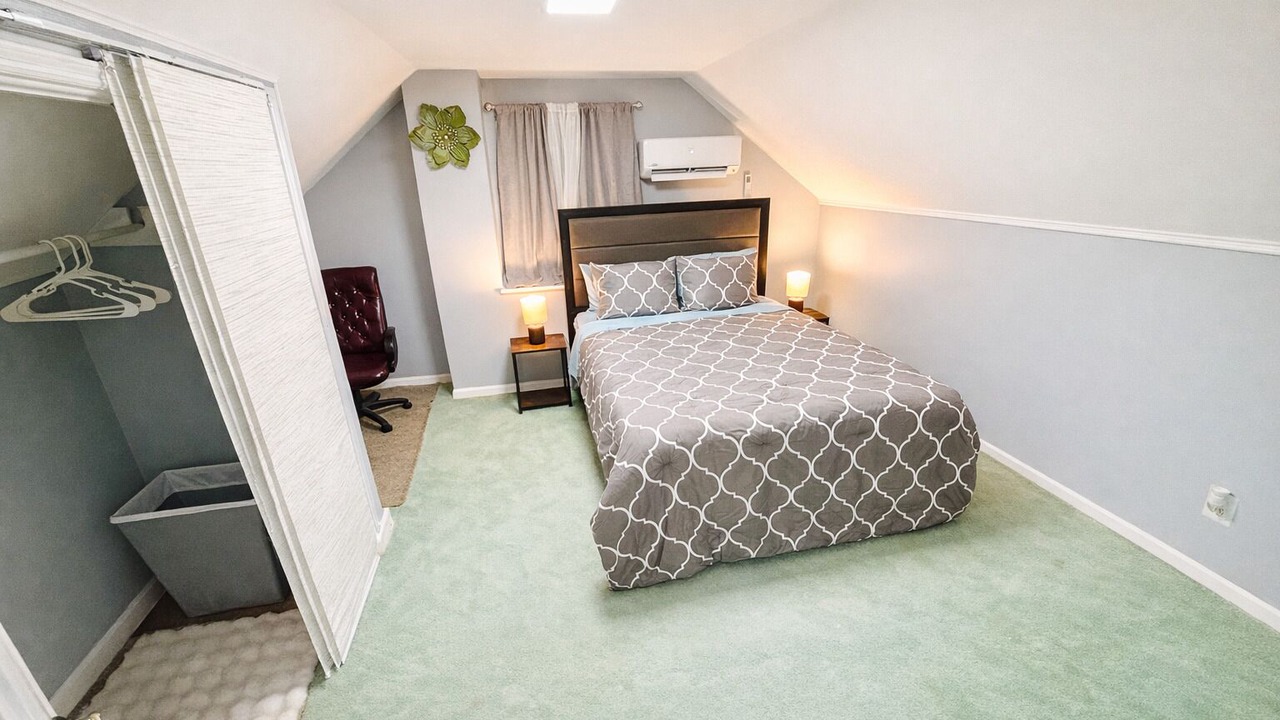 Photo of Bedroom in Glen Burnie