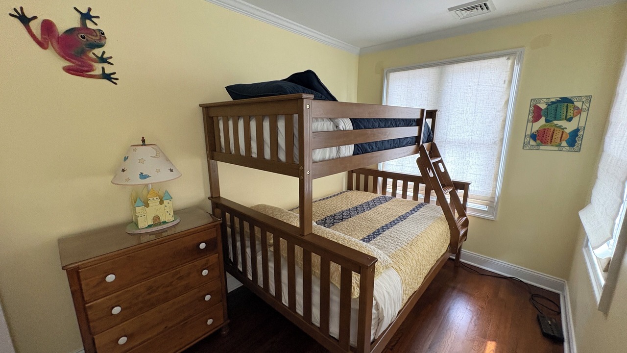 Photo of Bedroom in Wall