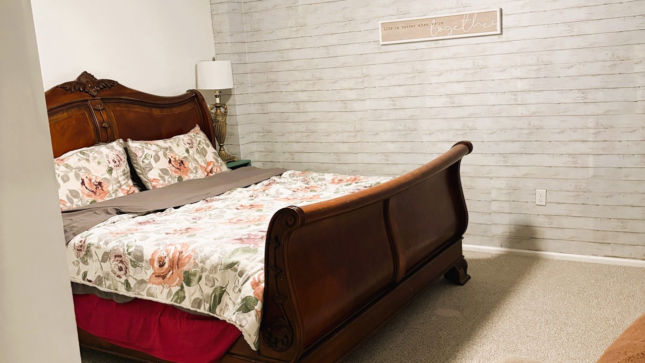 Photo of Bedroom in Sewell