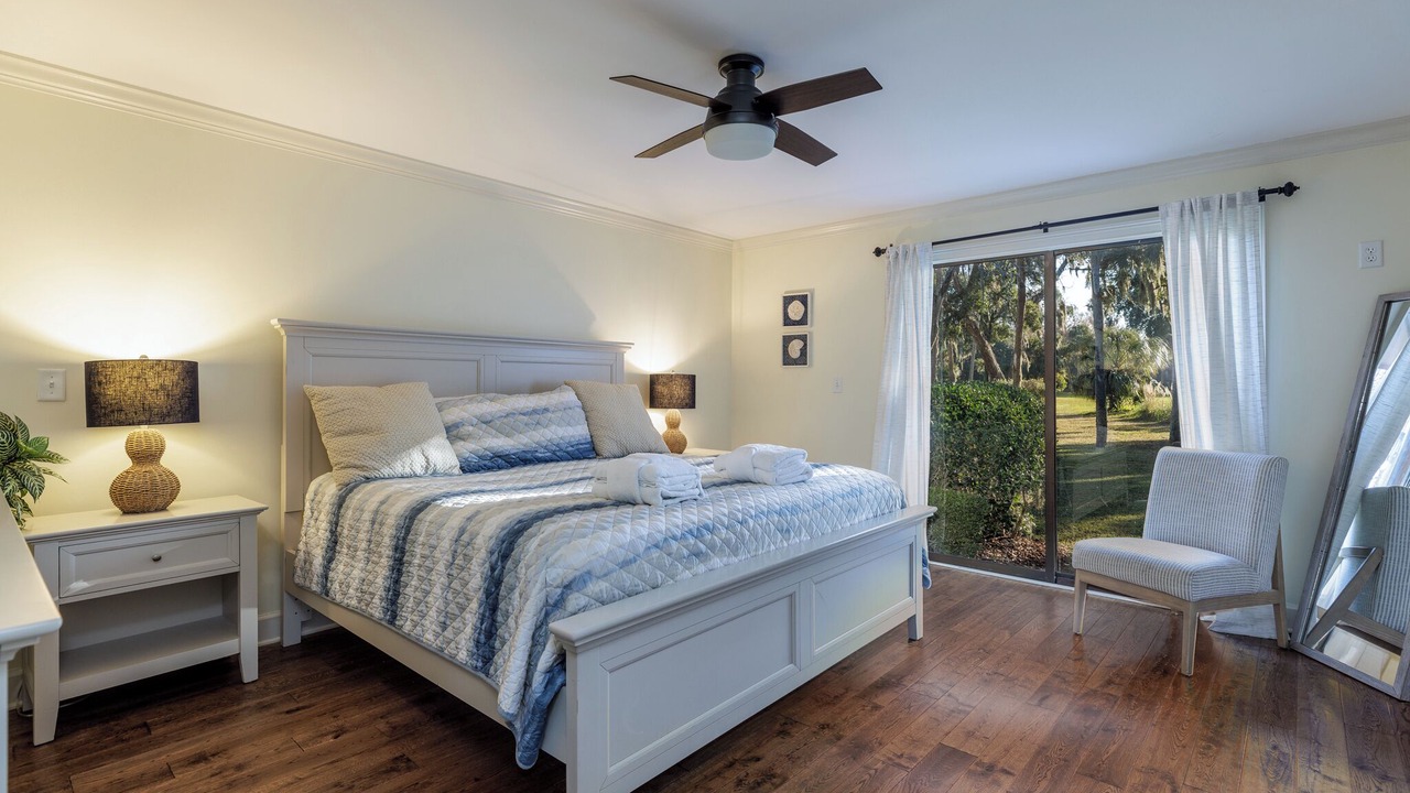 Photo of Bedroom in Palmetto Dunes