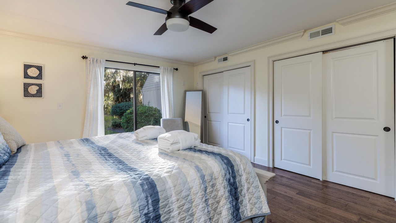 Photo of Bedroom in Palmetto Dunes