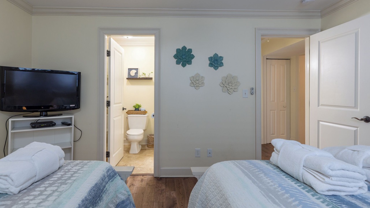 Photo of Bedroom in Palmetto Dunes