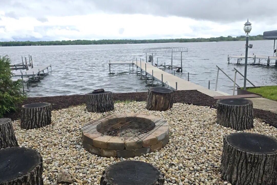 Photo of Others in Fox Lake