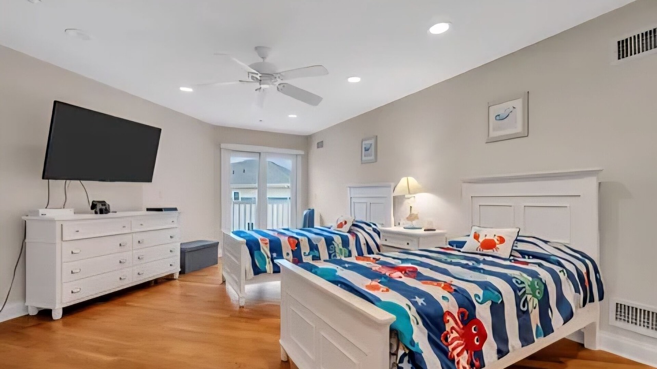 Photo of Bedroom in Seaside Heights