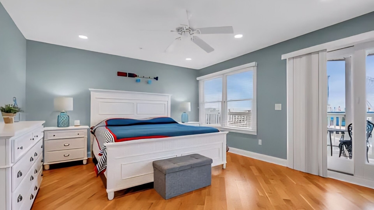 Photo of Bedroom in Seaside Heights
