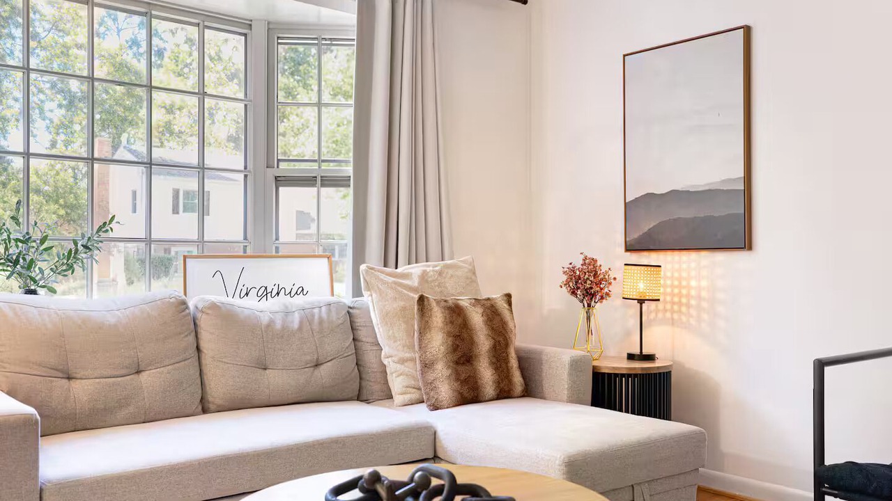 Photo of Livingroom in Fifeville