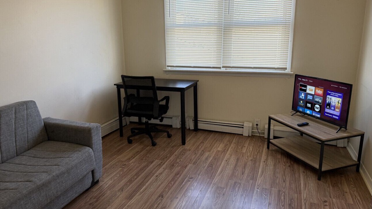 Photo of Livingroom in Perth Amboy
