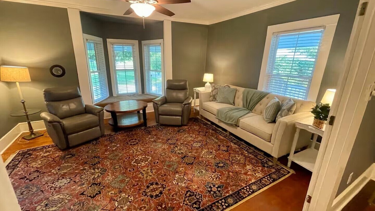 Photo of Livingroom in McCain
