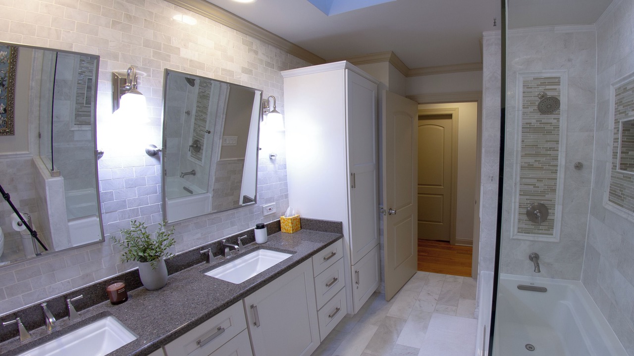 Photo of Bathroom in Elgin