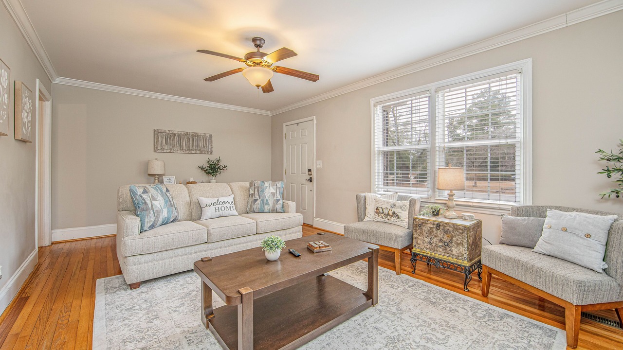 Photo of Livingroom in Terry Sanford