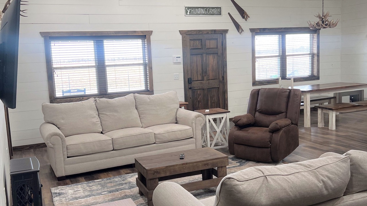 Photo of Livingroom in Labette County