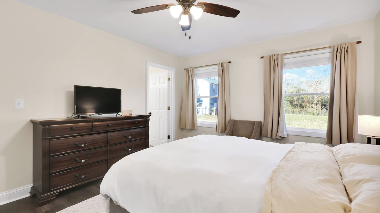Photo of Bedroom in Wrightsboro