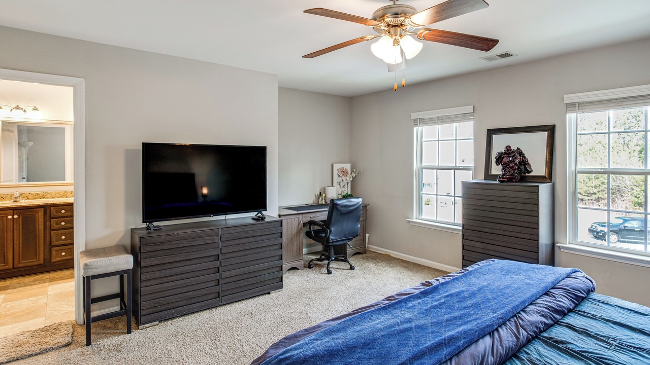 Photo of Bedroom in Huntcliff