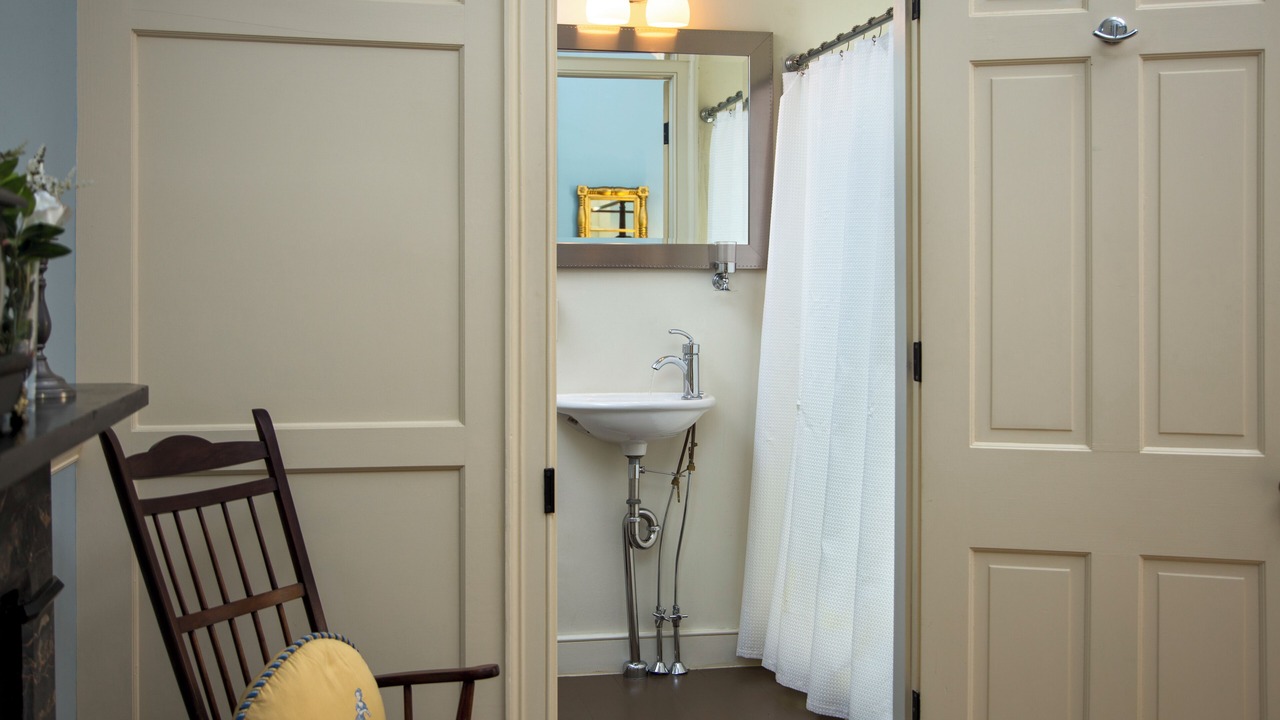 Photo of Bathroom in Downtown Baltimore