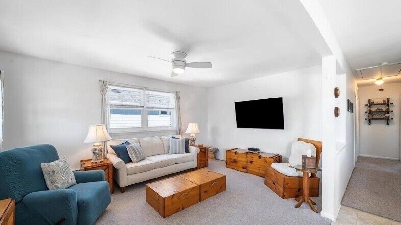 Photo of Livingroom in Townsend's Inlet
