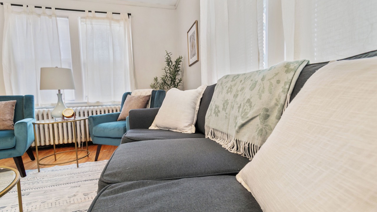 Photo of Livingroom in Highwood