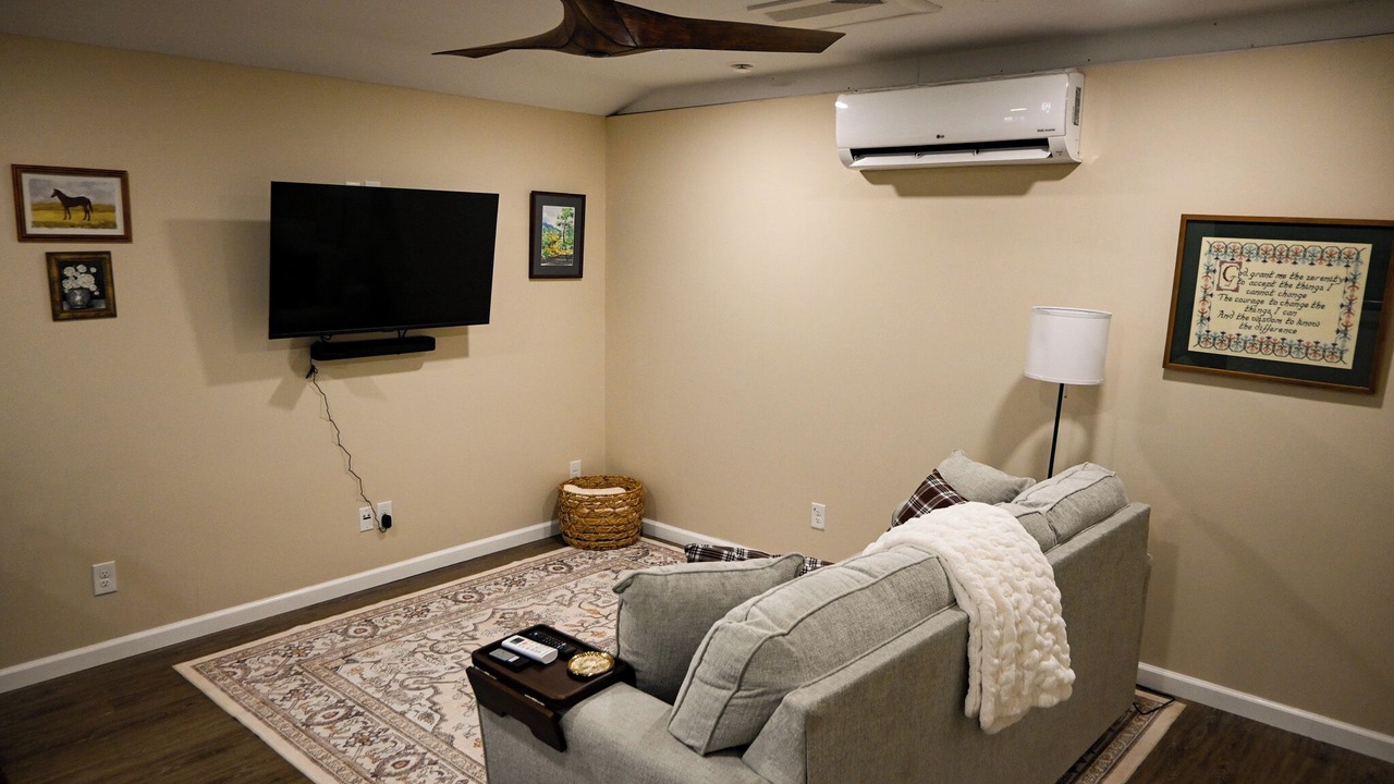 Photo of Livingroom in Lydia