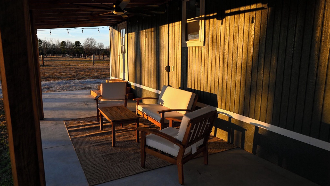 Photo of Patio Balcony in Lydia