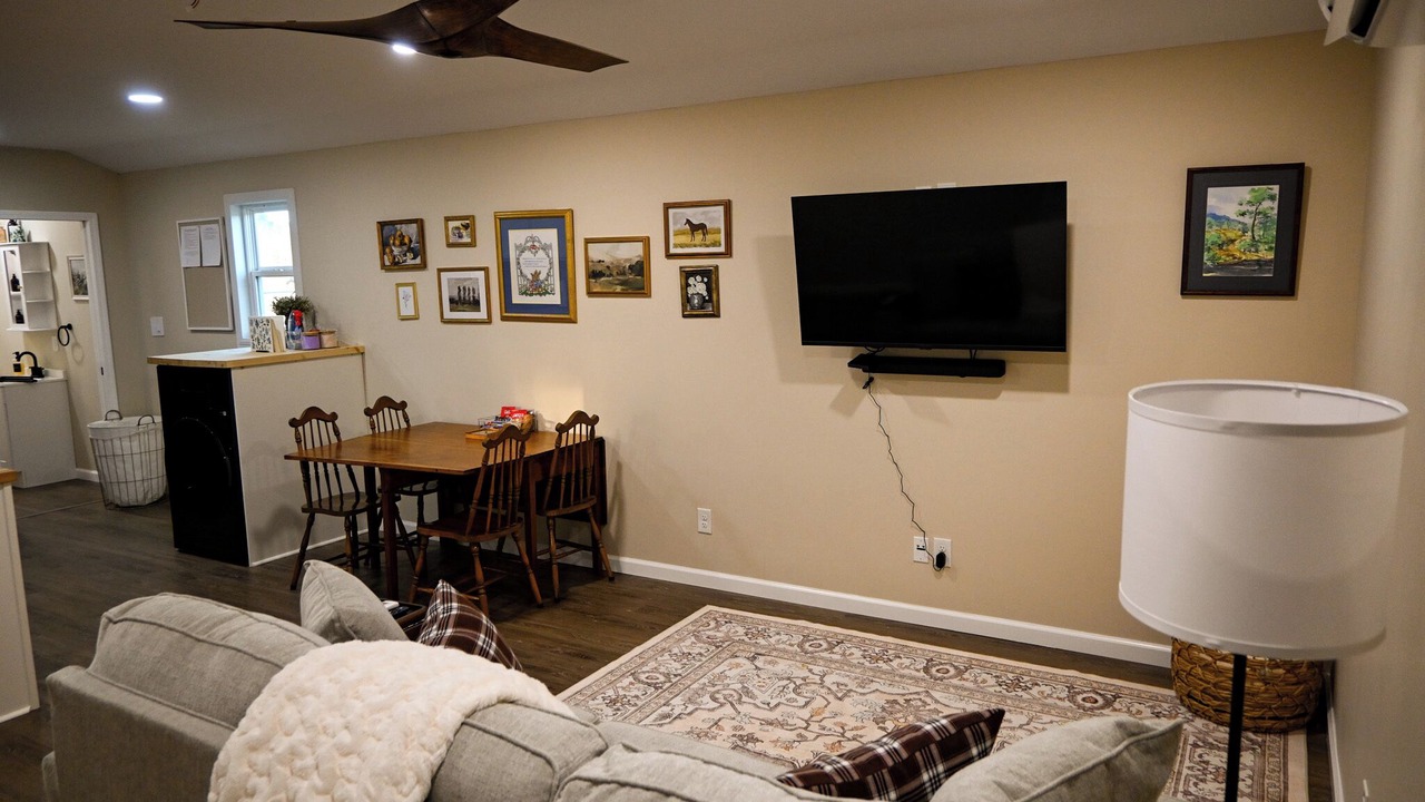 Photo of Livingroom in Lydia