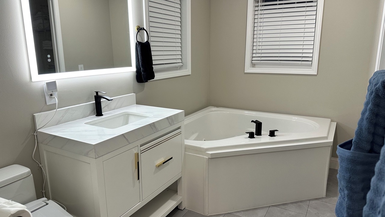 Photo of Bathroom in Beach Haven West