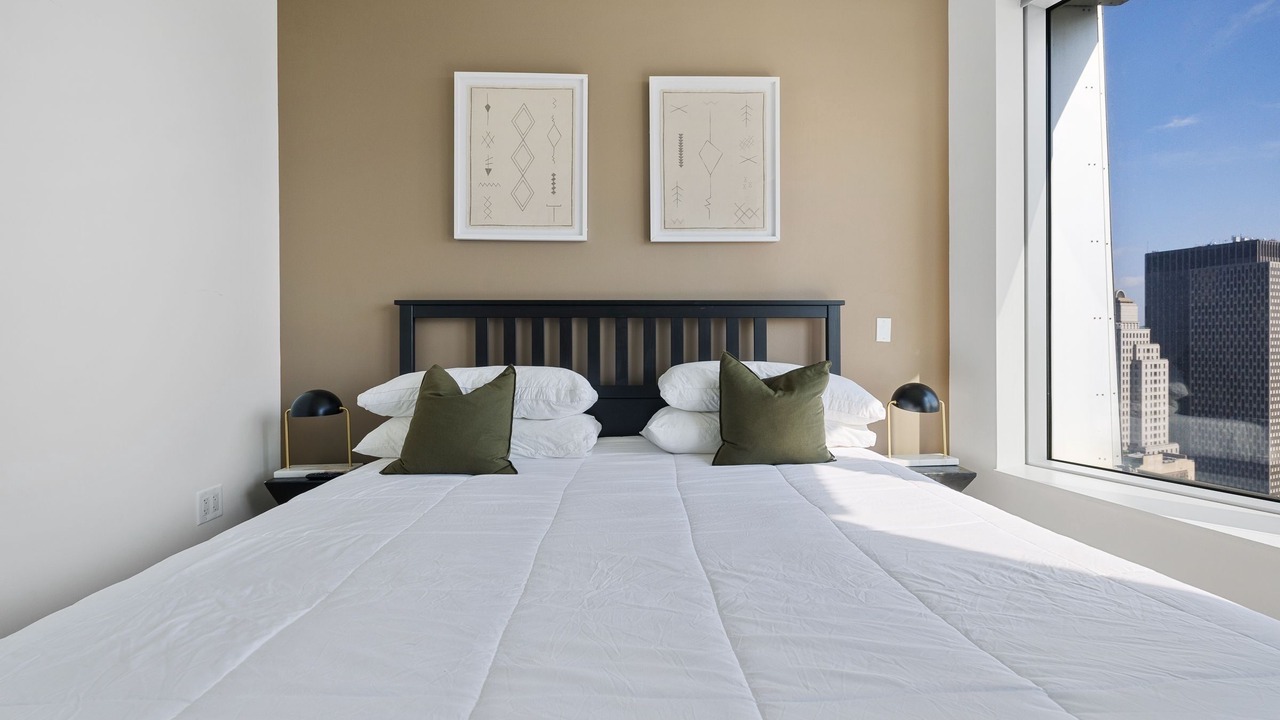 Photo of Bedroom in Midtown South