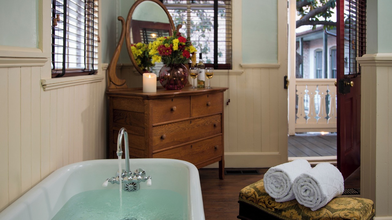 Photo of Bathroom in Downtown Baltimore
