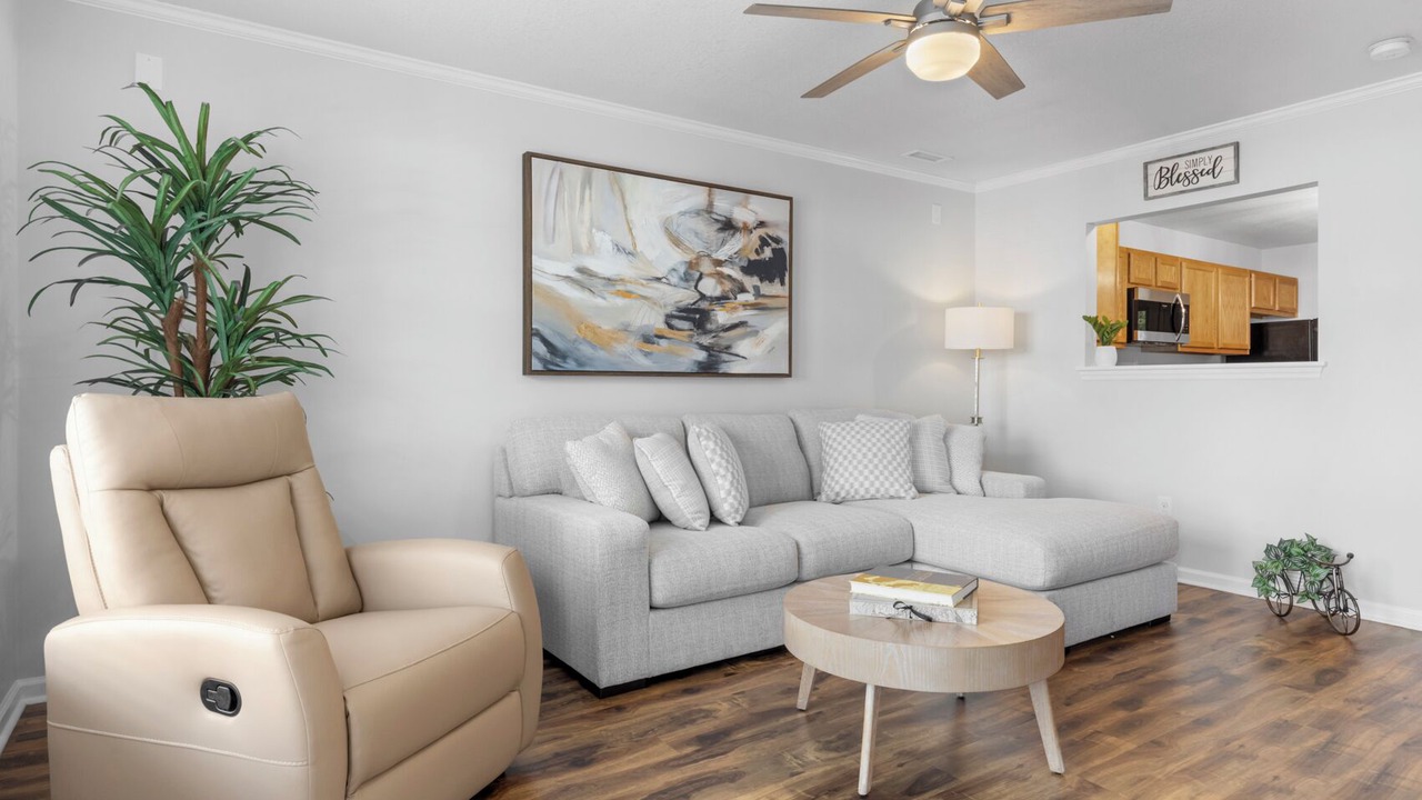 Photo of Livingroom in Jacksonville