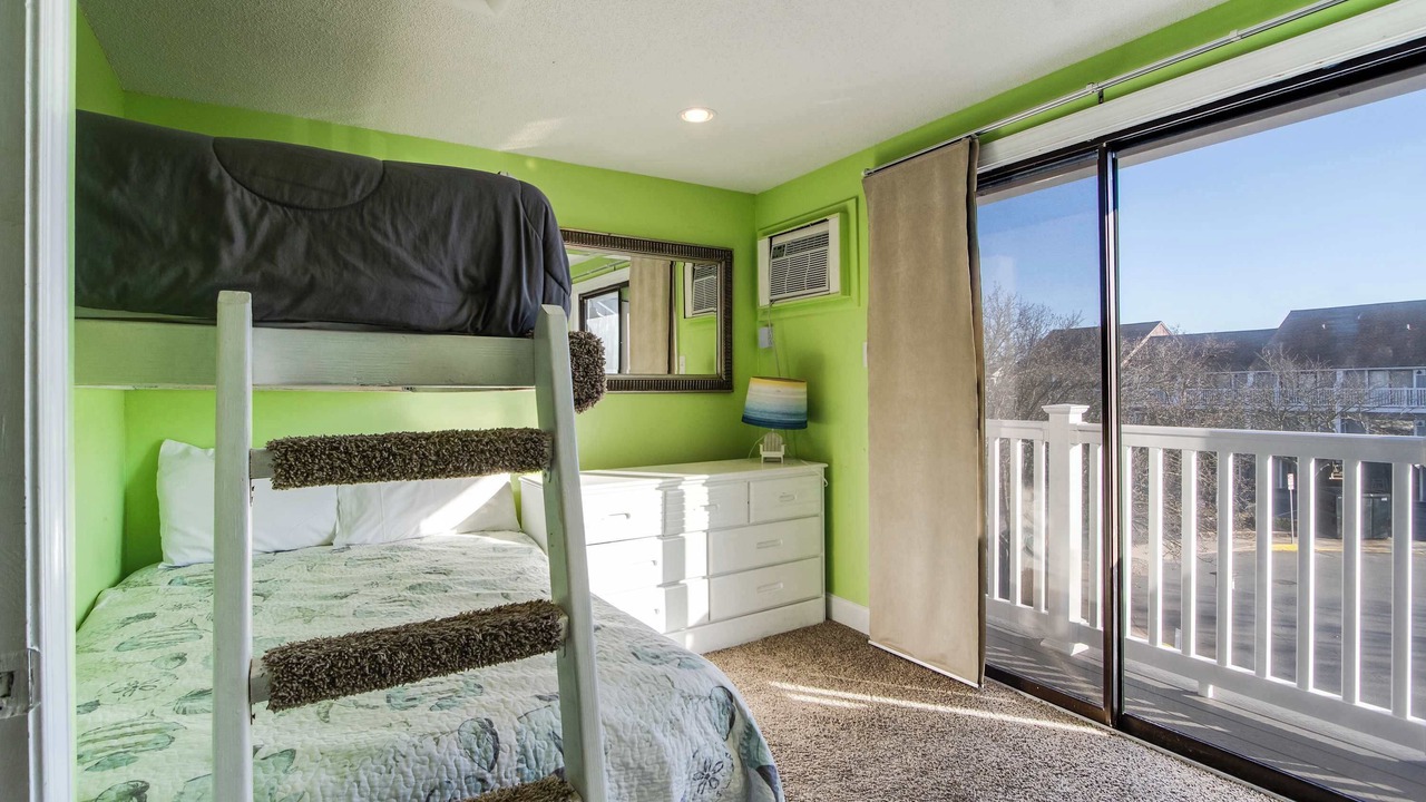 Photo of Bedroom in Heron Harbour Isle