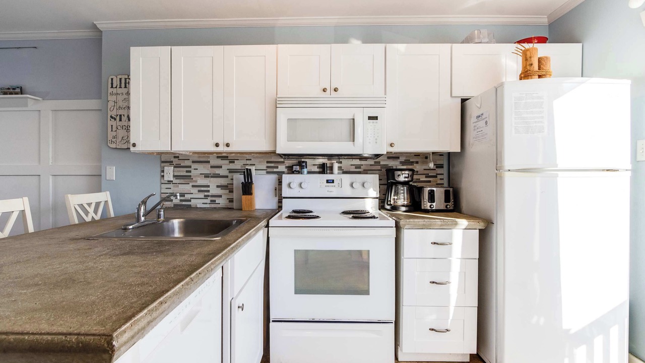 Photo of Kitchen in Heron Harbour Isle