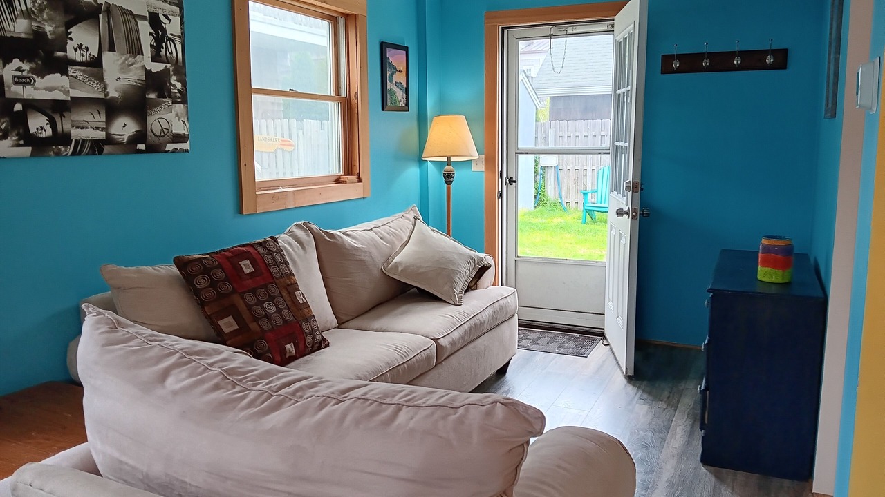 Photo of Livingroom in Avon