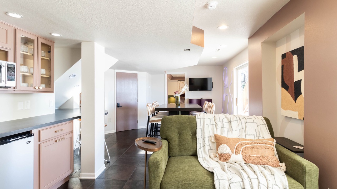 Photo of Livingroom in West Des Moines