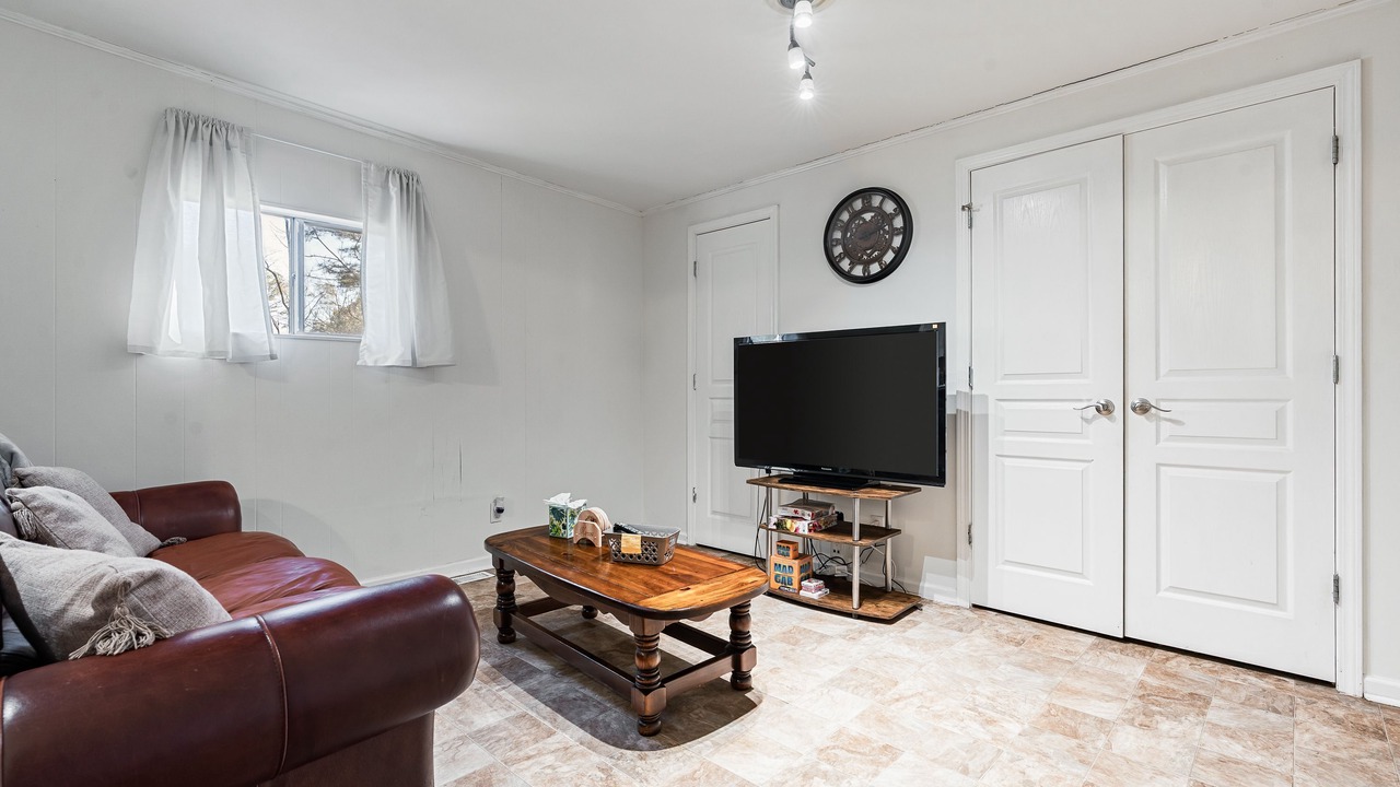 Photo of Livingroom in Crestline Heights