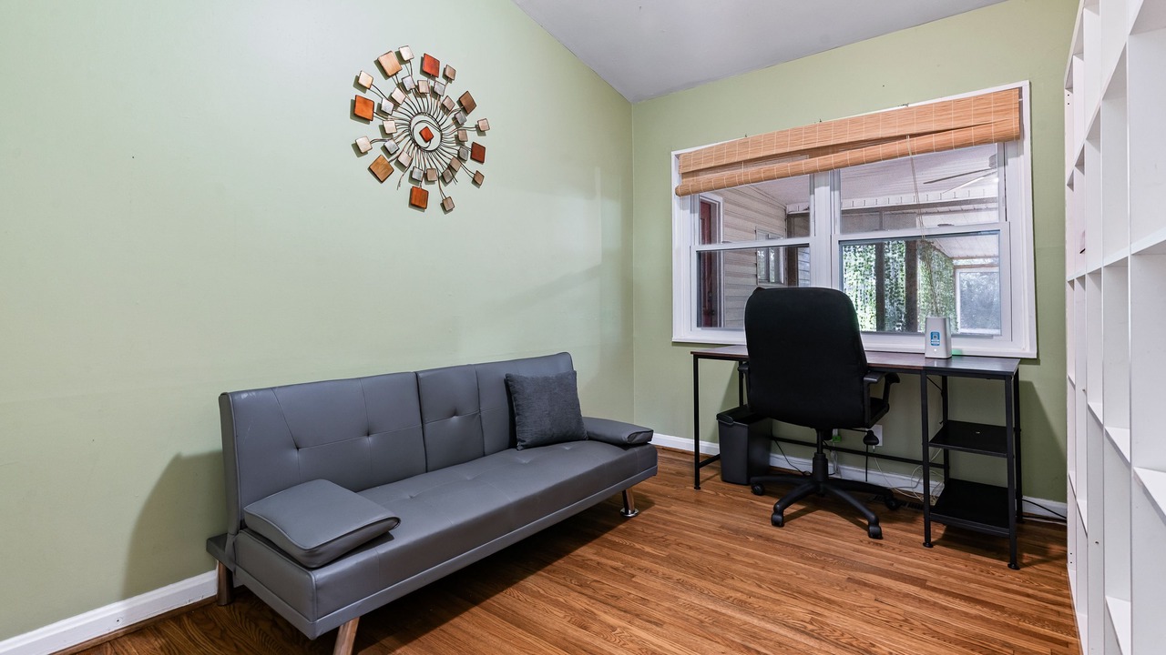 Photo of Livingroom in Crestline Heights