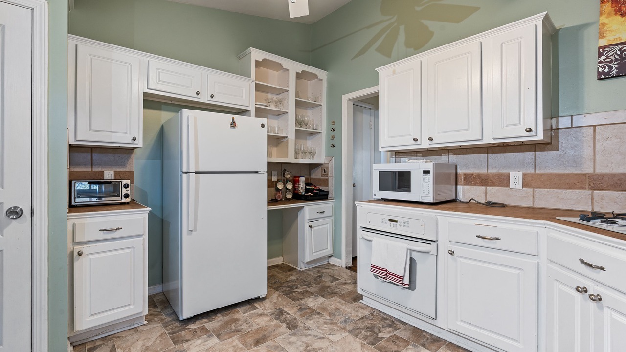 Photo of Kitchen in Crestline Heights