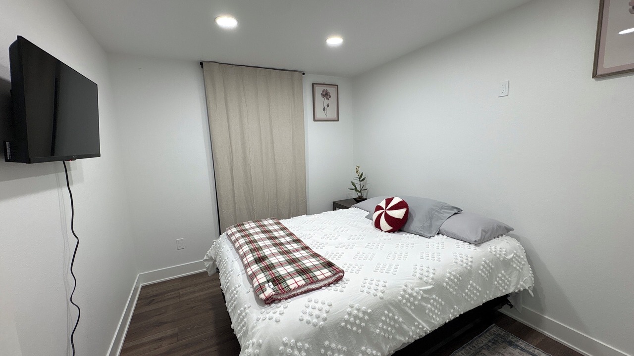 Photo of Bedroom in Des Moines