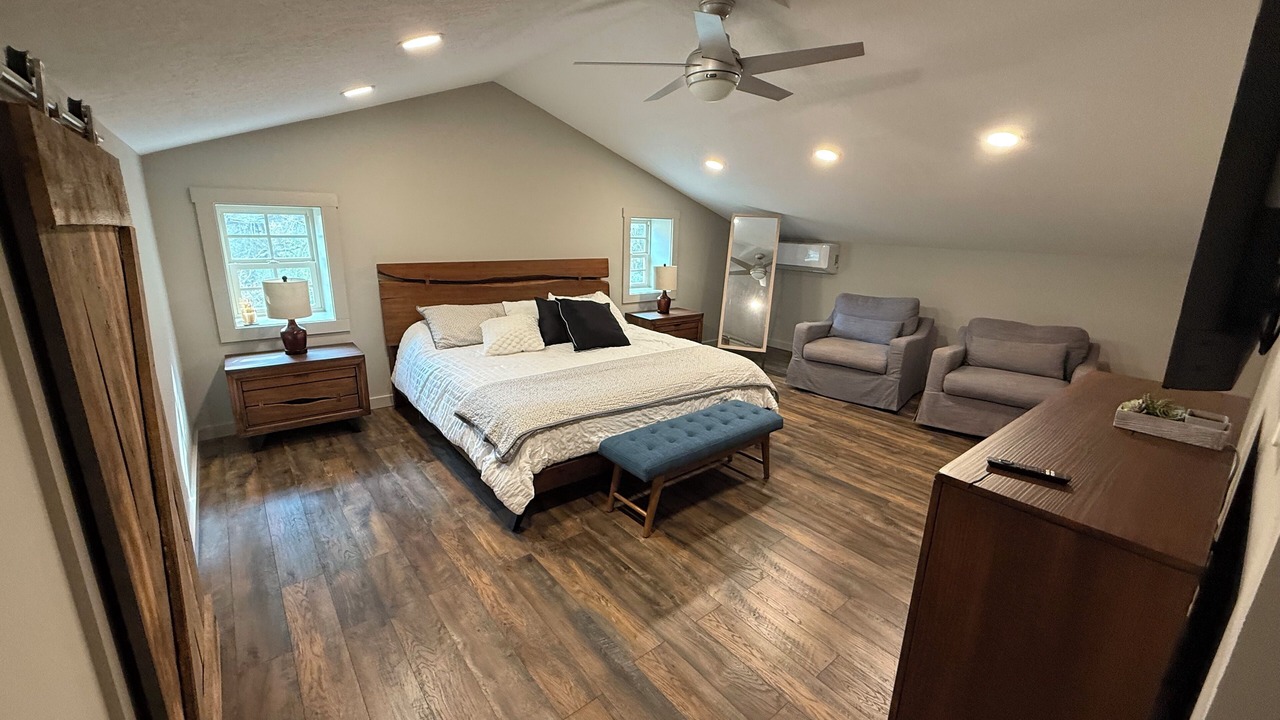 Photo of Bedroom in Loudon