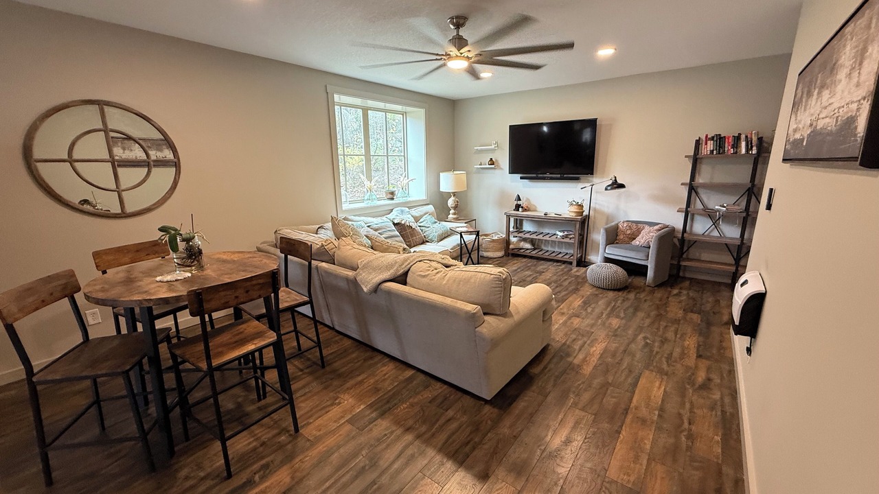 Photo of Livingroom in Loudon