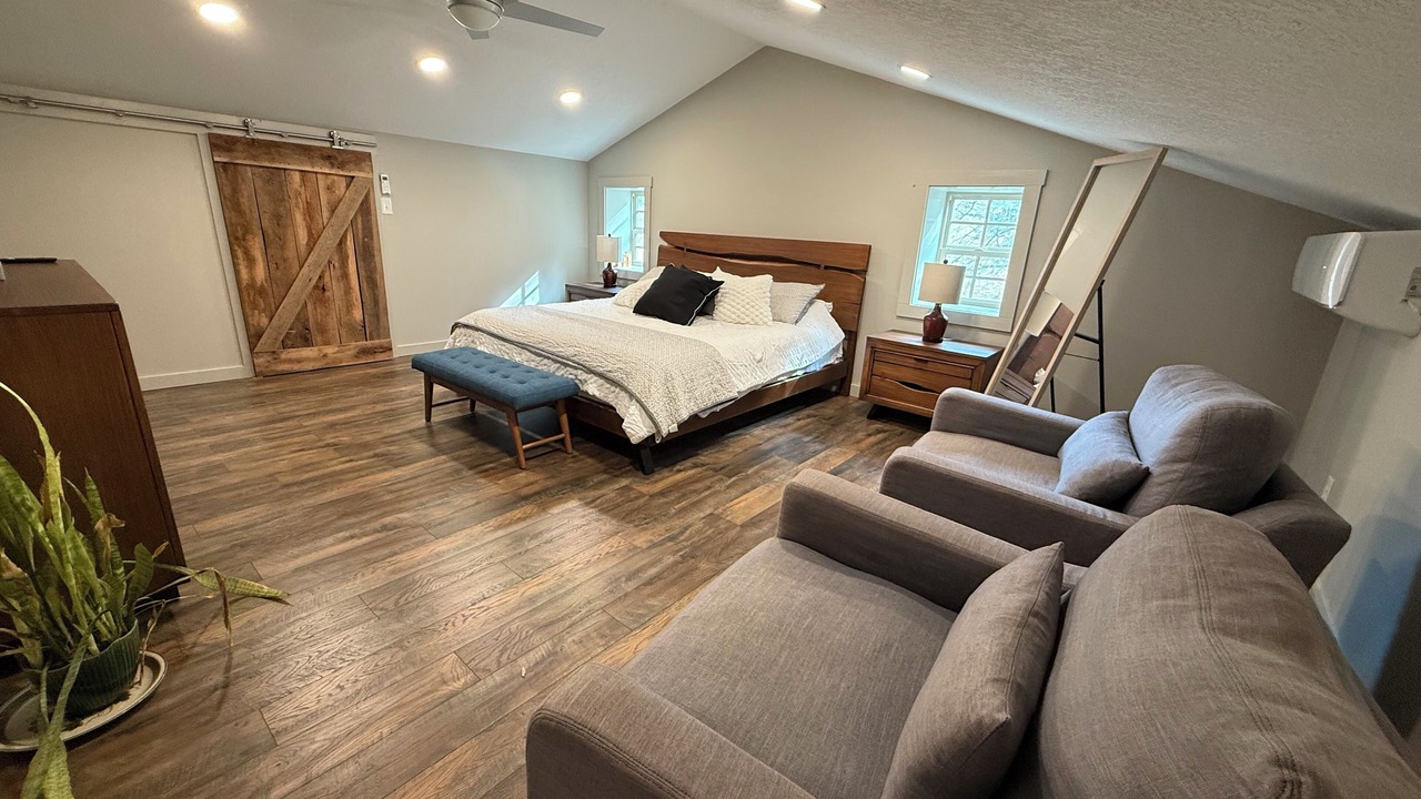 Photo of Bedroom in Loudon