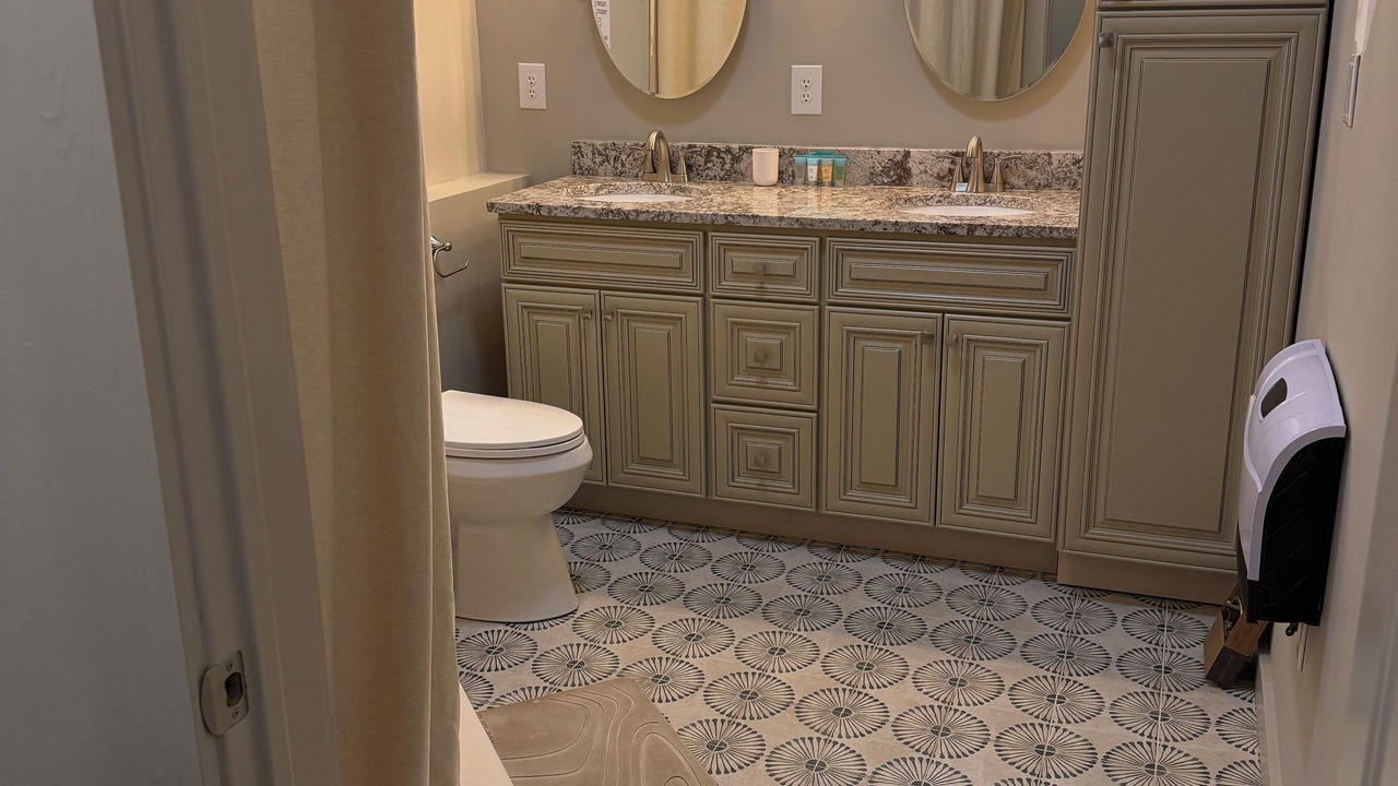 Photo of Bathroom in Loudon