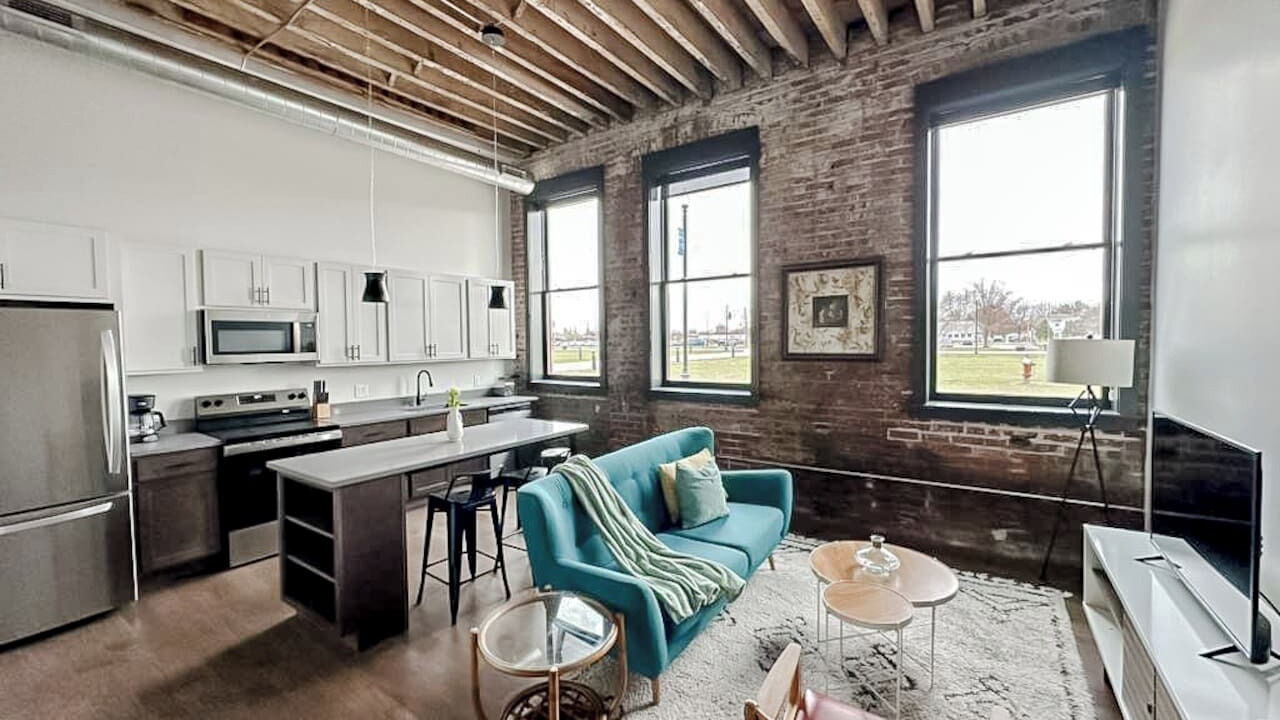 Photo of Livingroom in Newton