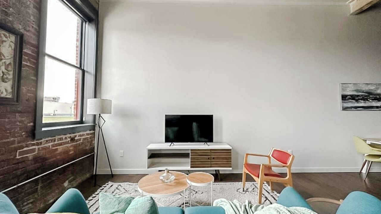 Photo of Livingroom in Newton