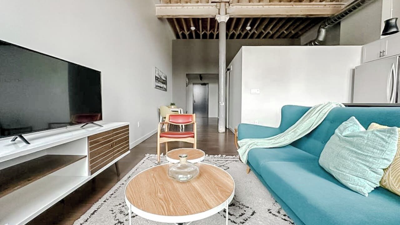 Photo of Livingroom in Newton
