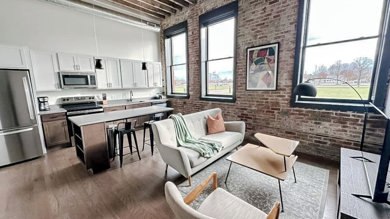 Photo of Livingroom in Newton