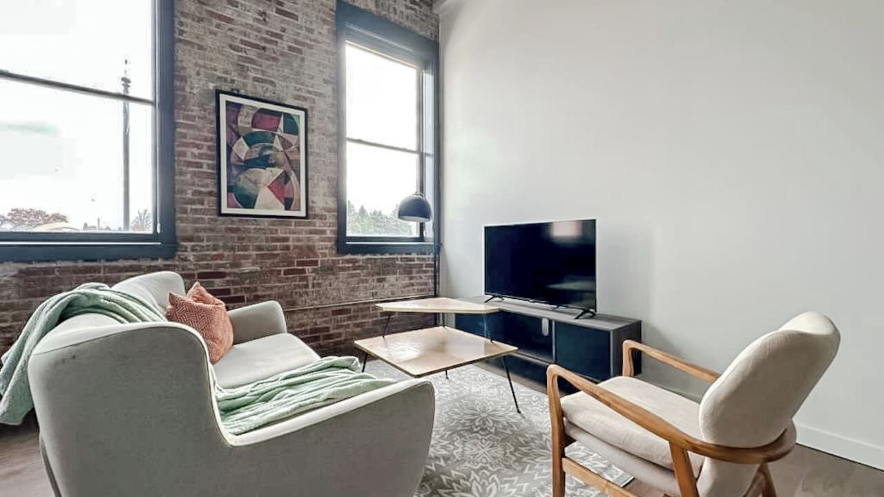Photo of Livingroom in Newton