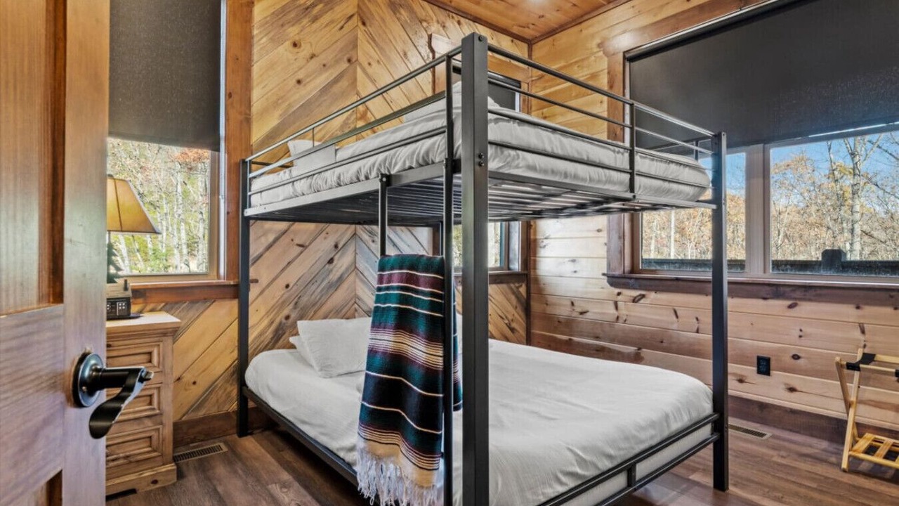 Photo of Bedroom in Sevierville