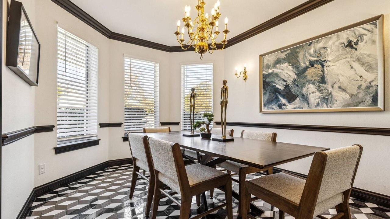 Photo of Livingroom in Round Rock Original Plat
