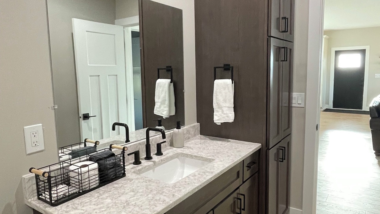 Photo of Bathroom in Booneville