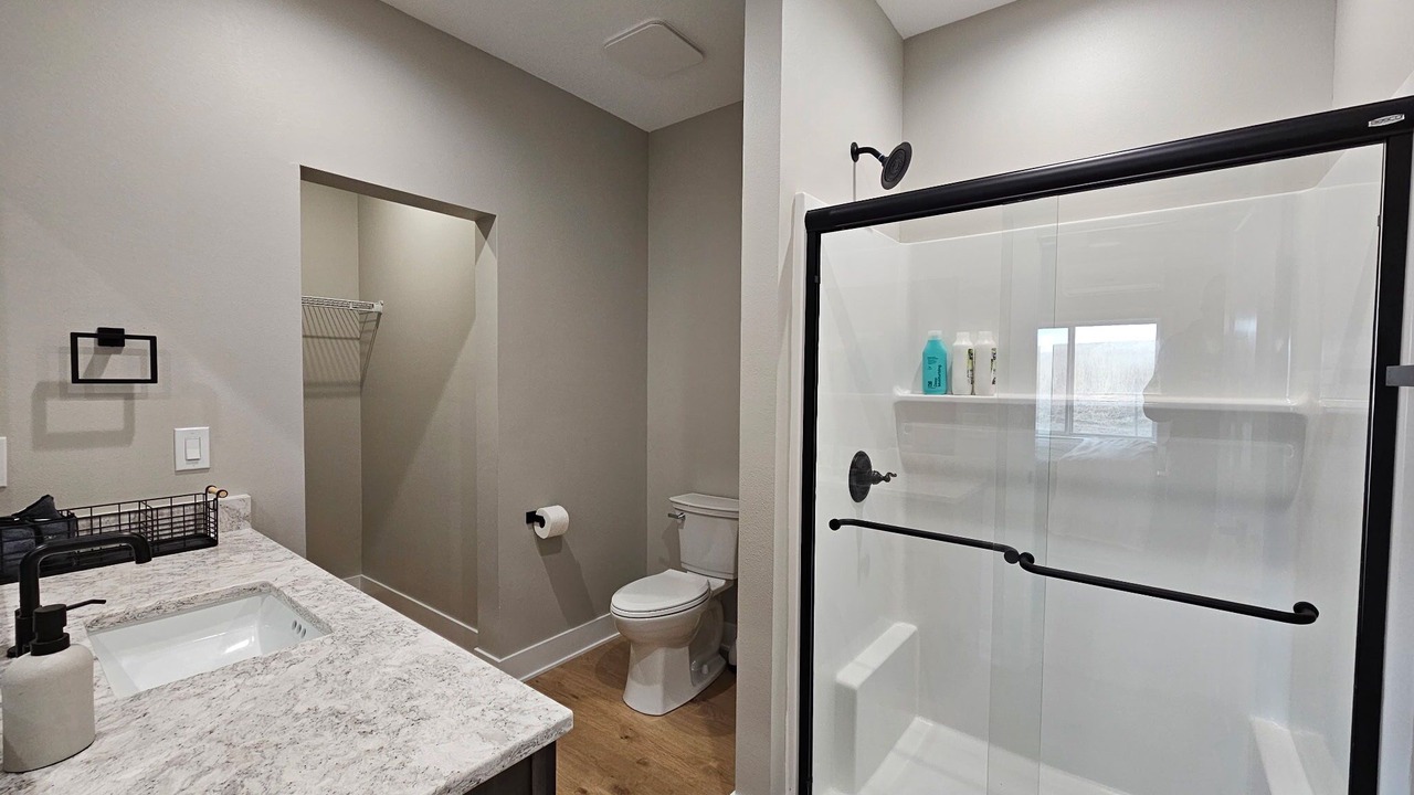 Photo of Bathroom in Booneville