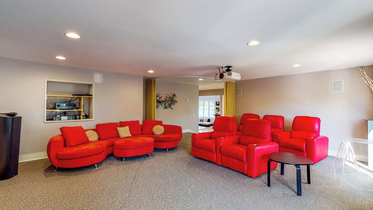 Photo of Livingroom in Unionville