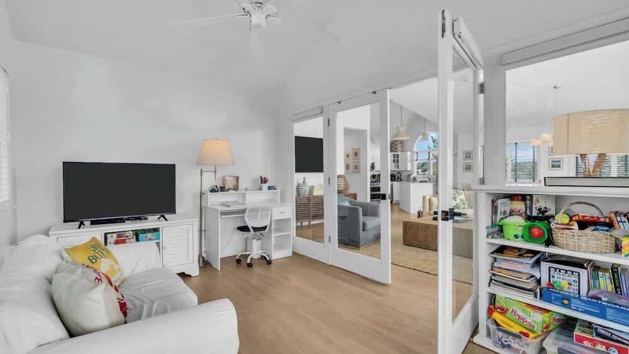 Photo of Livingroom in Loveladies